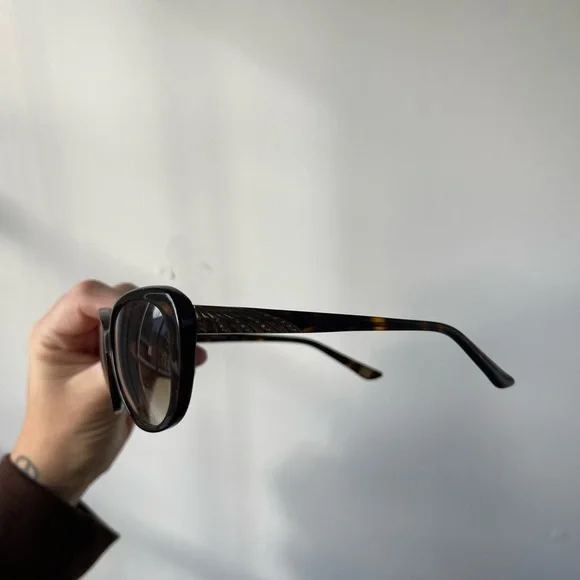 Vintage Saks on fifth Avenue sunglasses - Picture 4 of 9